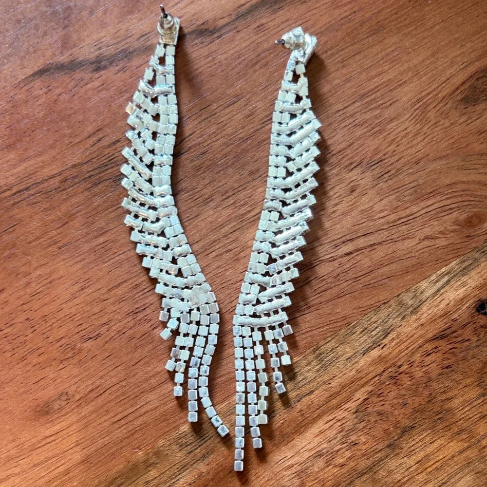 8 Other Reasons Curved Dangle Earrings Long Statement Glam Wedding Evening - Picture 3 of 3